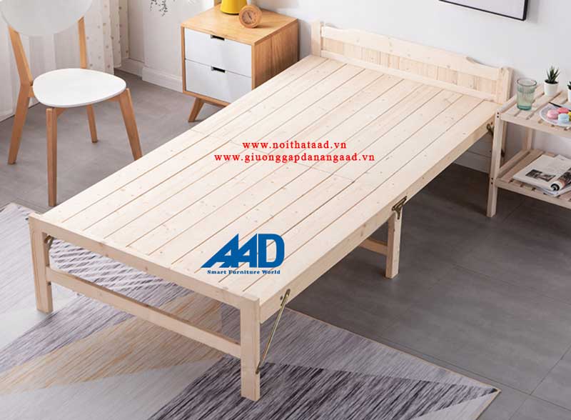giường gỗ cho người già